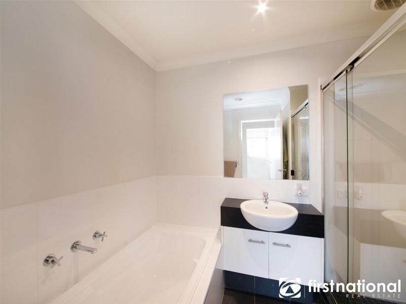 123 Melzak Way, Berwick VIC 3806