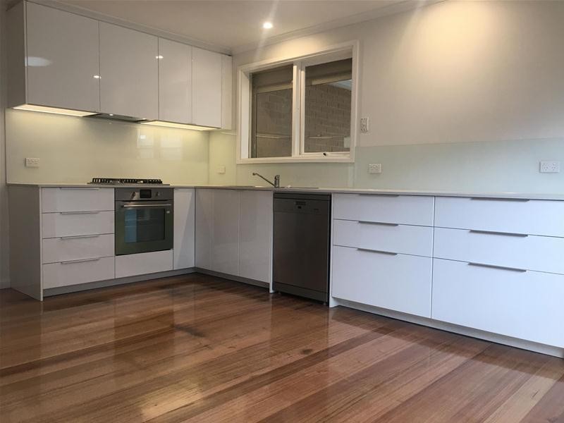 7 Castlecrag  Close, Endeavour Hills VIC 3802