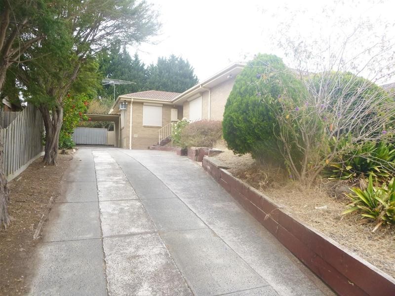 7 Castlecrag  Close, Endeavour Hills VIC 3802