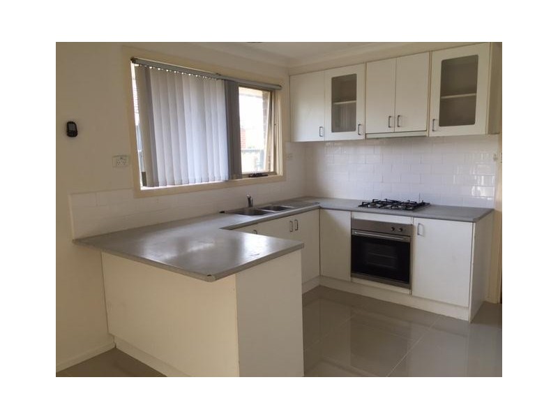 1/10 Mary Street, Hampton Park VIC 3976