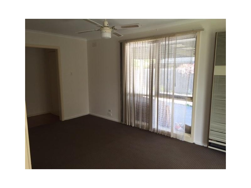 1/10 Mary Street, Hampton Park VIC 3976