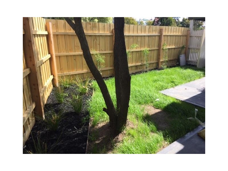 1/10 Mary Street, Hampton Park VIC 3976