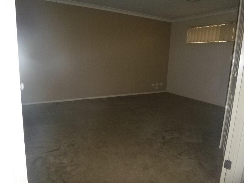 3 Hollington Way, Berwick VIC 3806