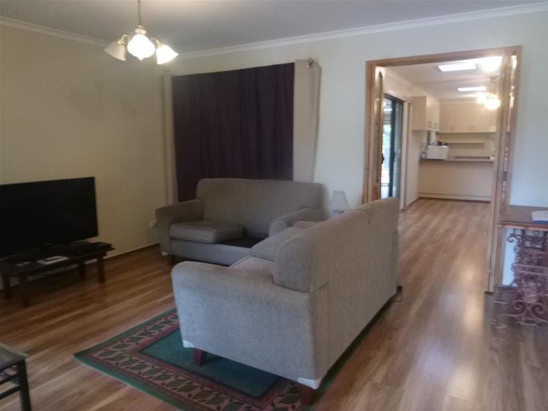 10 Wilmott Close, Berwick VIC 3806