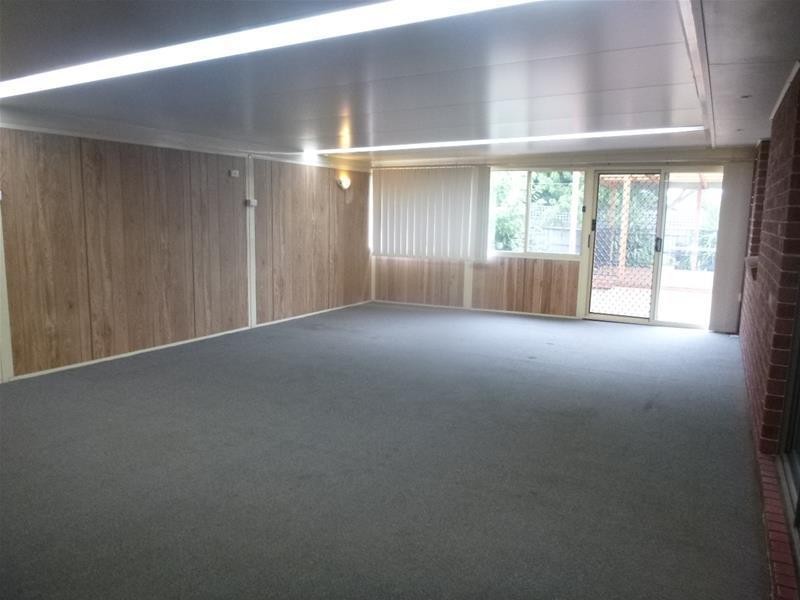 10 Wilmott Close, Berwick VIC 3806