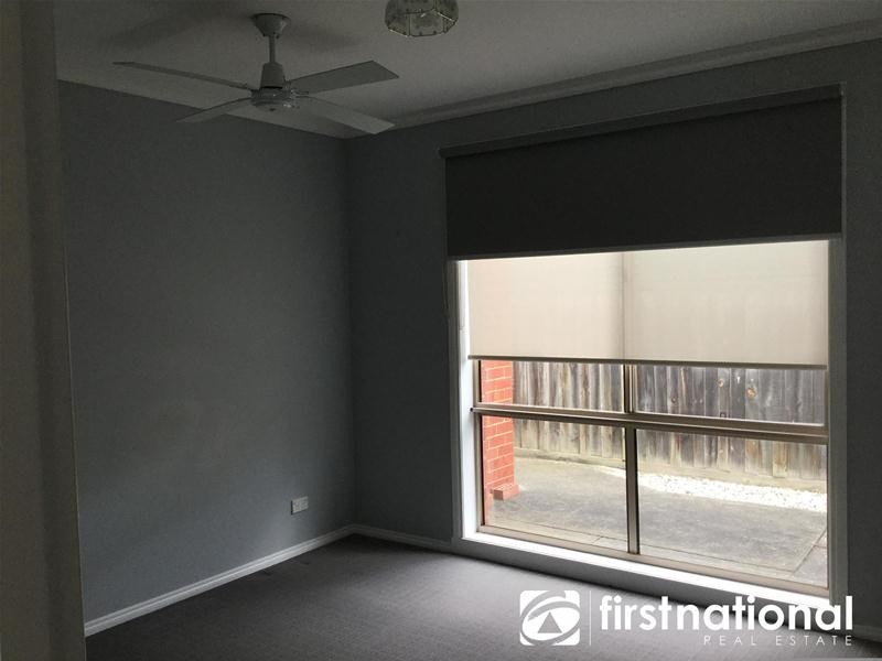 27 Maria Crescent, Pakenham VIC 3810