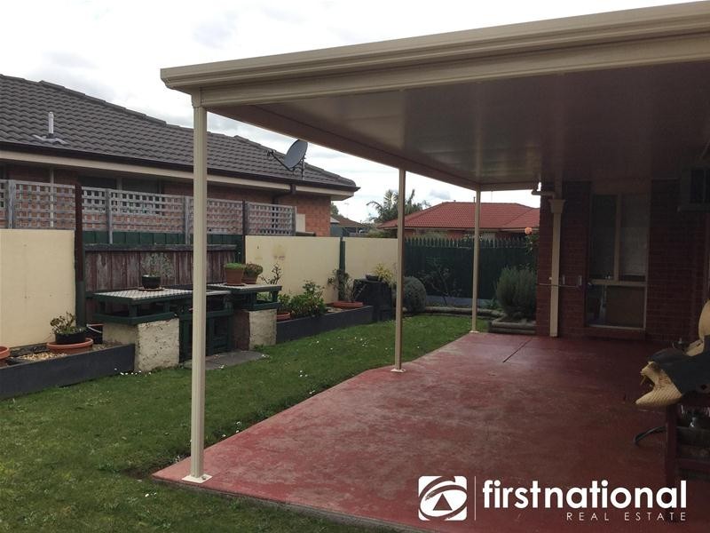 27 Maria Crescent, Pakenham VIC 3810