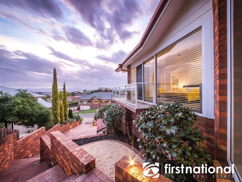 11 Cord Close, Berwick VIC 3806