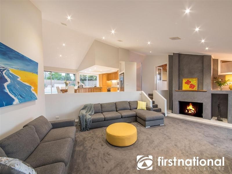 11 Cord Close, Berwick VIC 3806