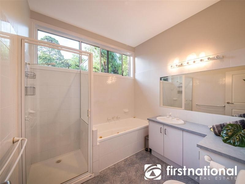 11 Cord Close, Berwick VIC 3806