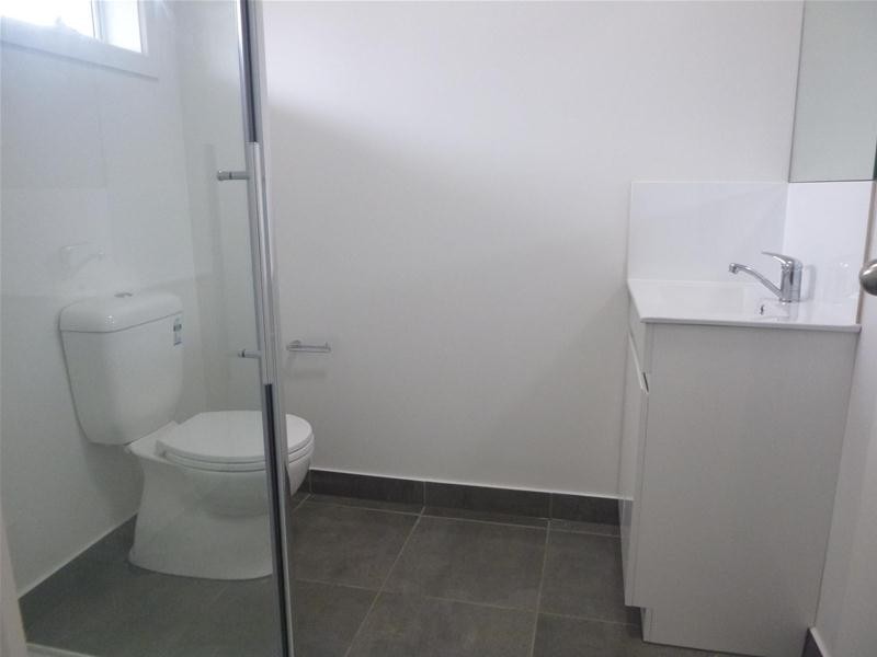 1-9/4 Cranbourne Drive, Cranbourne VIC 3977