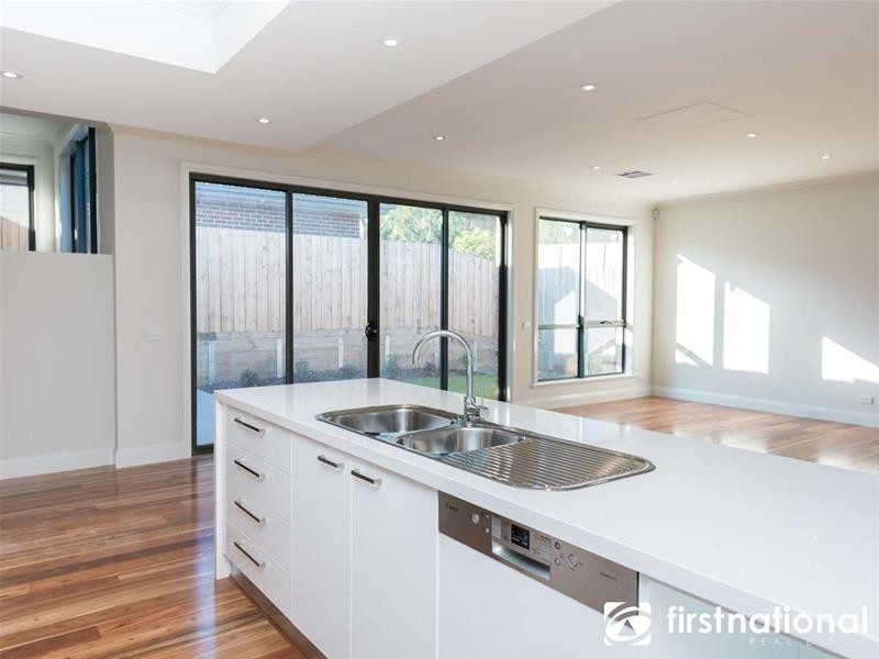 6/22 Buchanan Road, Berwick VIC 3806