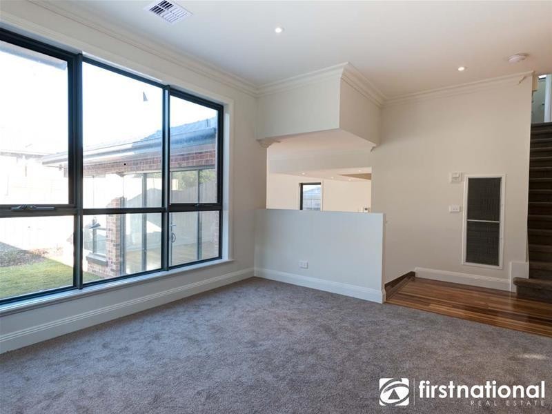 6/22 Buchanan Road, Berwick VIC 3806