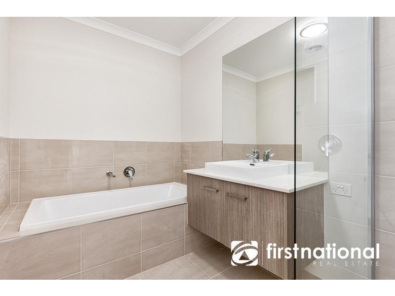 1a Elrona Court, Pakenham VIC 3810