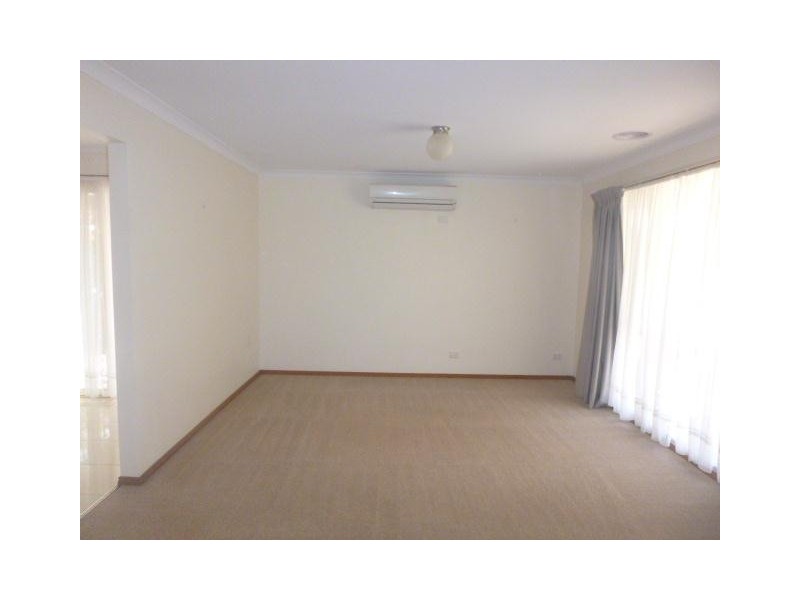 1 Pater Close, Narre Warren VIC 3805