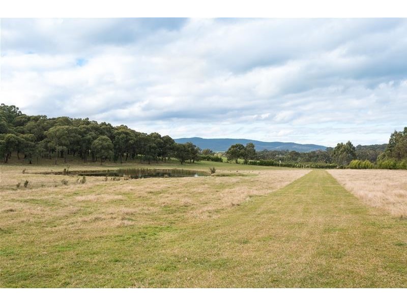 30 Leask Road, Bunyip North VIC 3815
