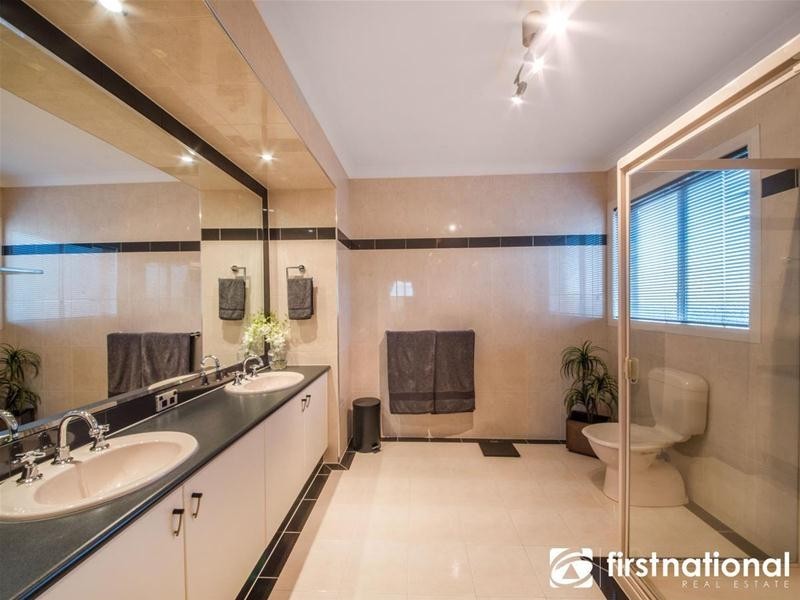 10 Daintree Grove, Narre Warren VIC 3805