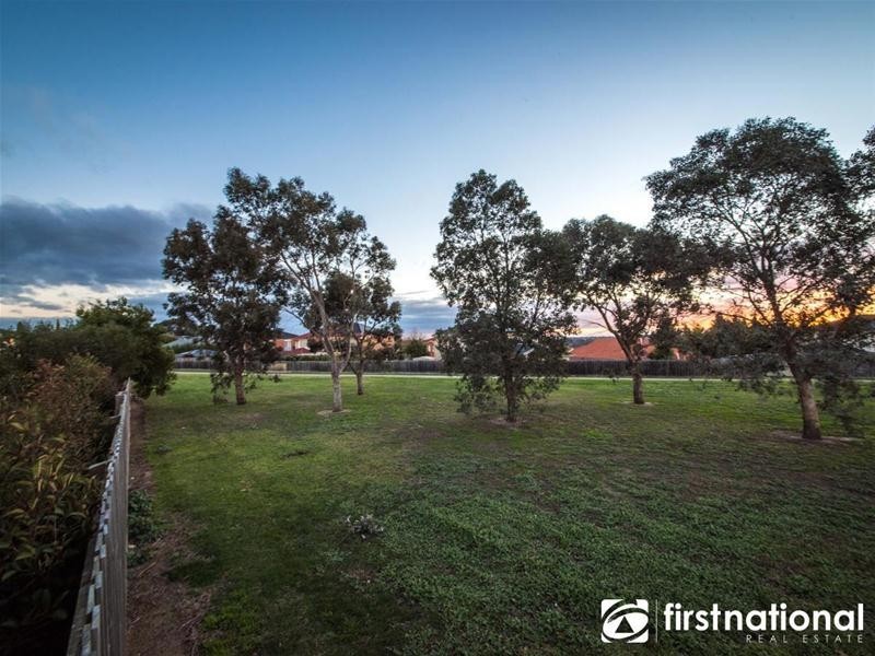 10 Daintree Grove, Narre Warren VIC 3805