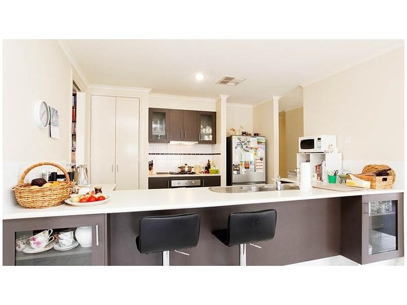 4 Cherrywood Way, Narre Warren South VIC 3805