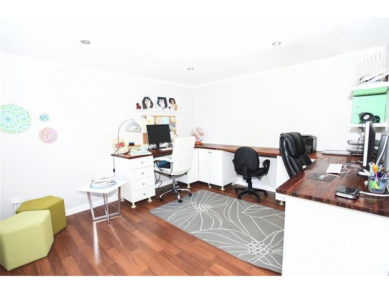 39 Fleetwood Drive, Narre Warren VIC 3805