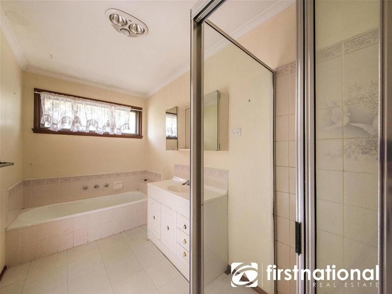 28 Upton Crescent, Narre Warren VIC 3805