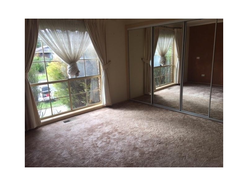 40 Struan Avenue, Endeavour Hills VIC 3802