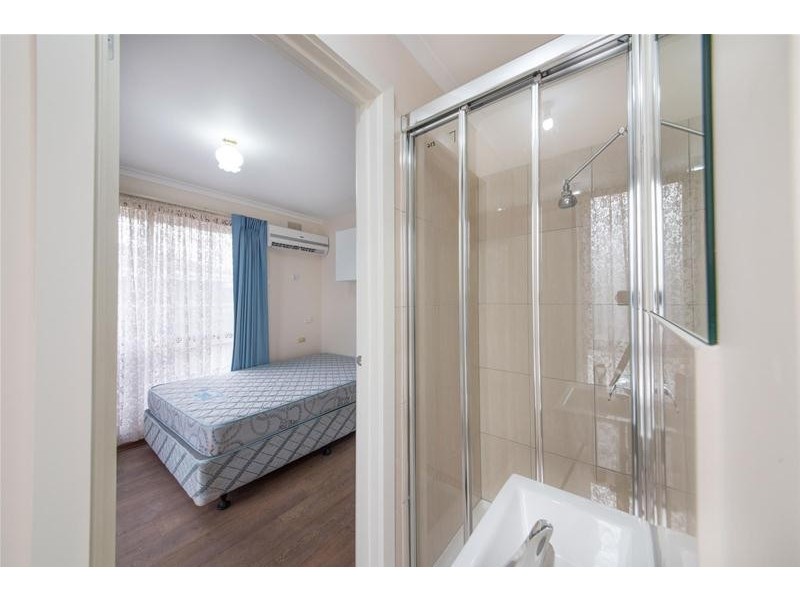 1/53 Henry Street, Pakenham VIC 3810