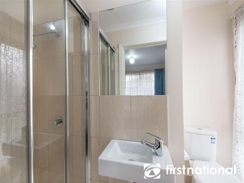 1/53 Henry Street, Pakenham VIC 3810