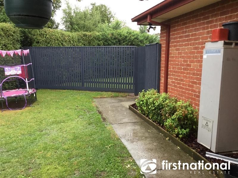 9 Claire Close, Pakenham VIC 3810