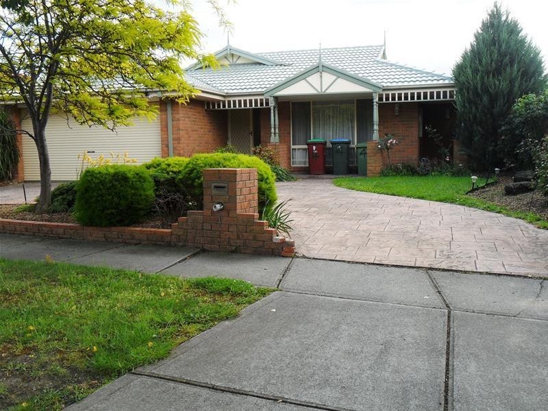 4 Crystal Brook Court, Narre Warren South VIC 3805