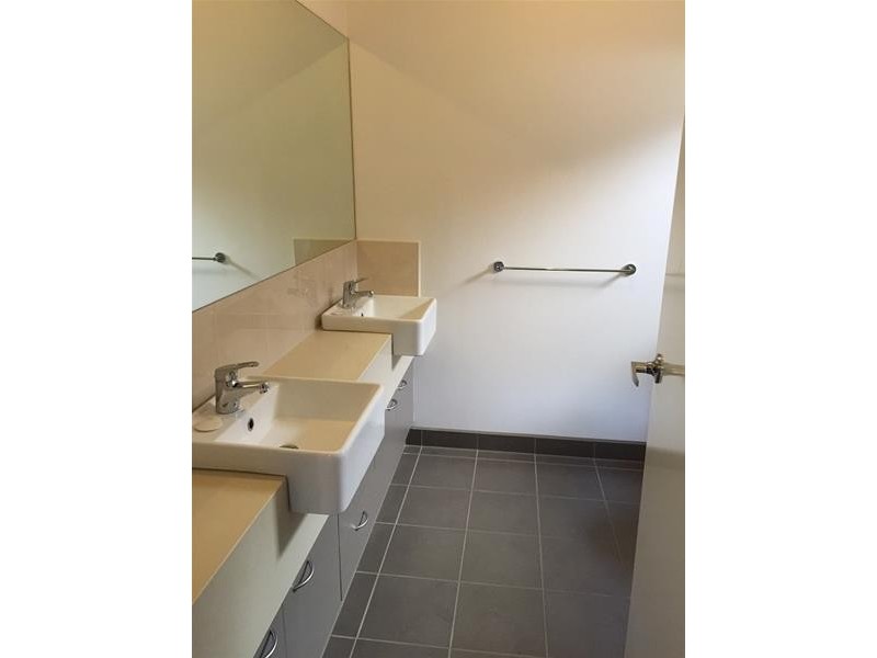 5/241-253 Soldiers Road, Beaconsfield VIC 3807