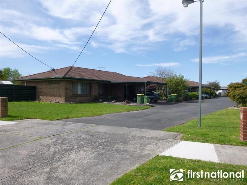 5/2-4 Charles Street, Pakenham VIC 3810
