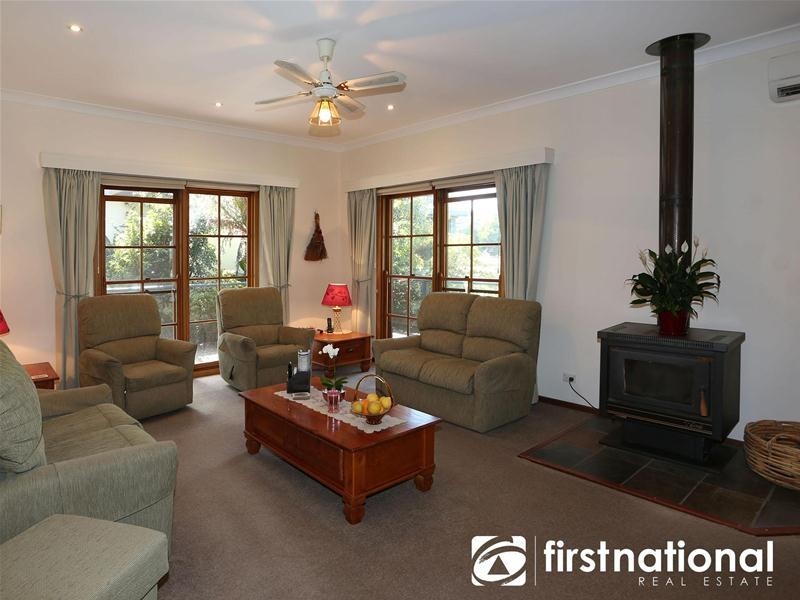 160 Deep Creek Road, Pakenham VIC 3810