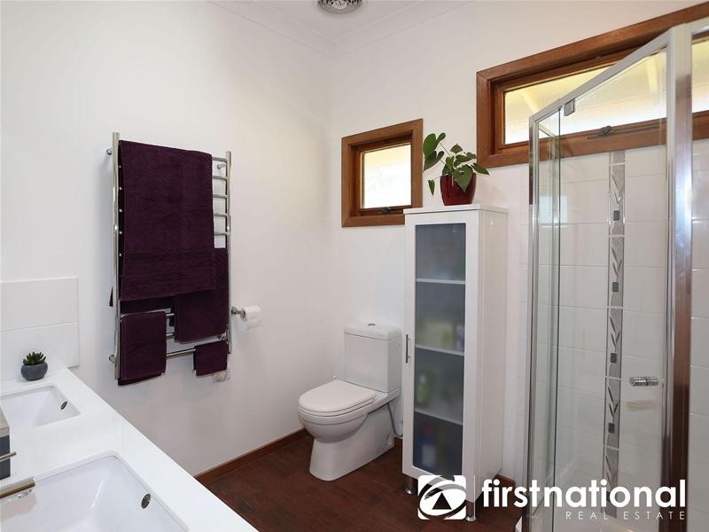 160 Deep Creek Road, Pakenham VIC 3810