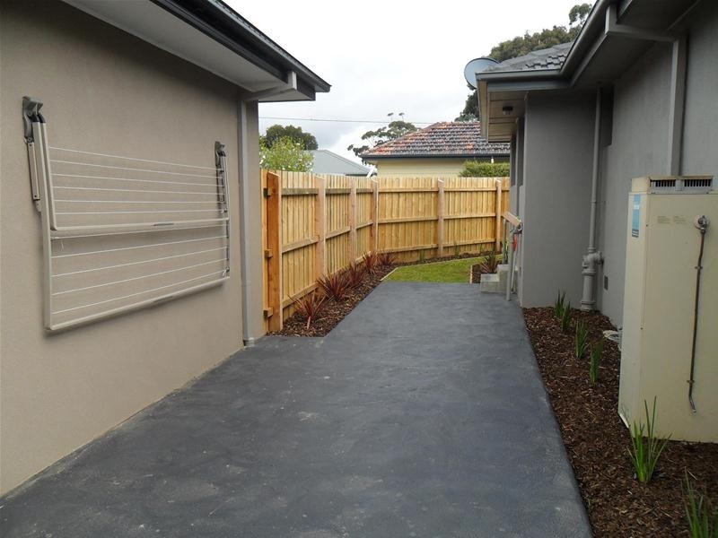 4 Manuka Road, Berwick VIC 3806