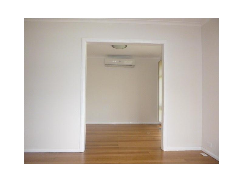 24 Westleigh Crescent, Narre Warren VIC 3805