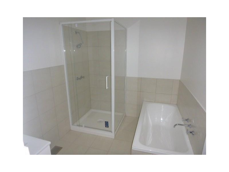 24 Westleigh Crescent, Narre Warren VIC 3805