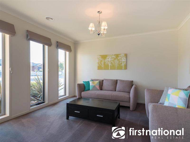 21 Royanne Close, Bunyip VIC 3815