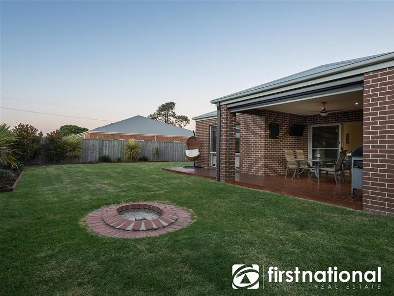 21 Royanne Close, Bunyip VIC 3815