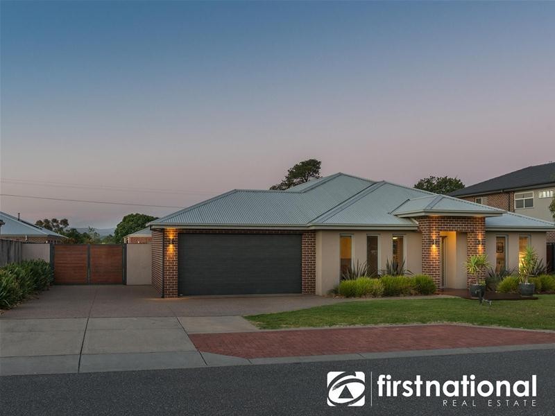 21 Royanne Close, Bunyip VIC 3815