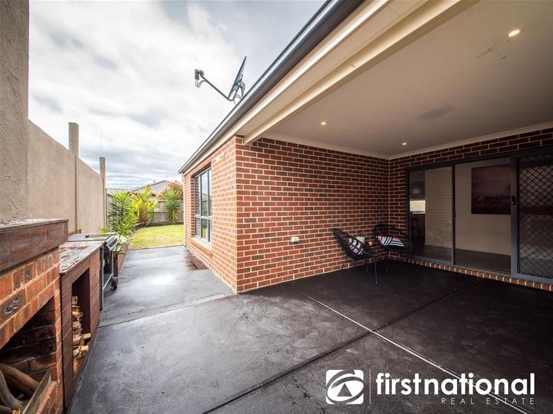 44 Kosta Boda Boulevard, Pakenham VIC 3810