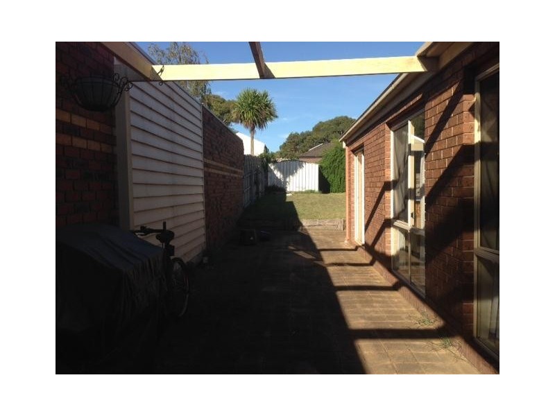 4B Boree Court, Berwick VIC 3806