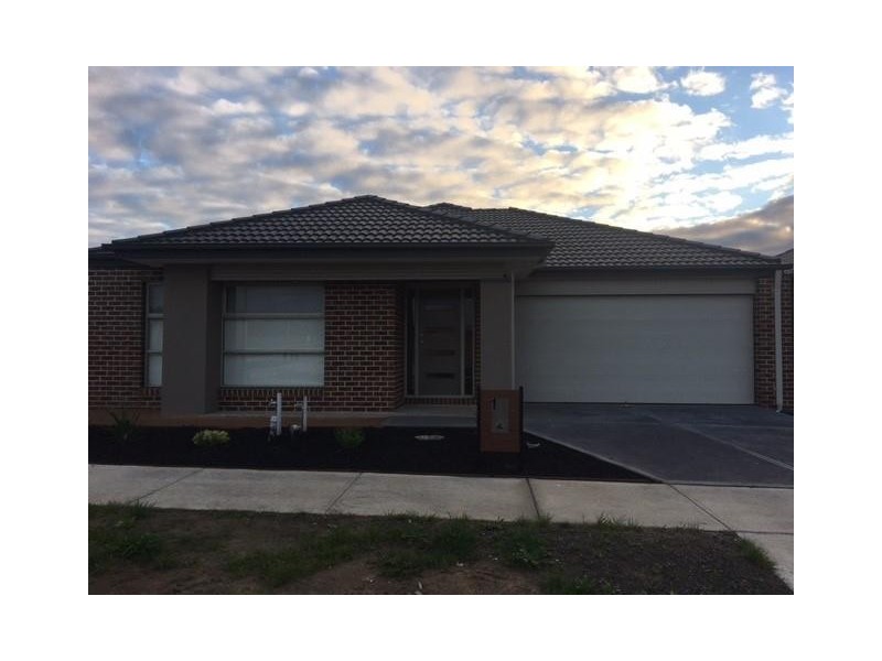 1 Westbourne Street, Clyde North VIC 3978