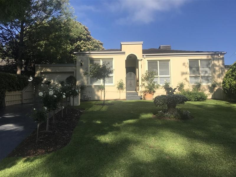 2/50 Peel Street, Berwick VIC 3806