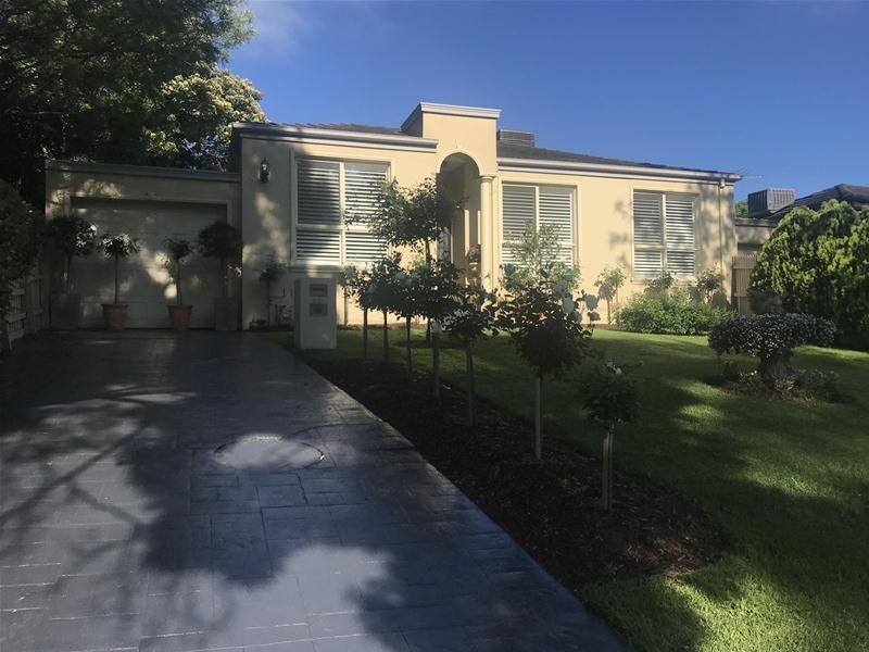 2/50 Peel Street, Berwick VIC 3806