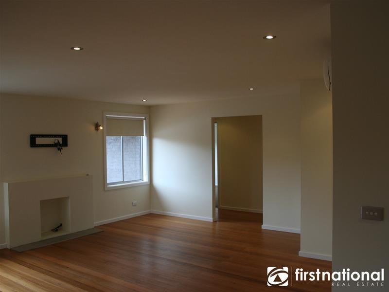 1 Wadsley Avenue, Pakenham VIC 3810