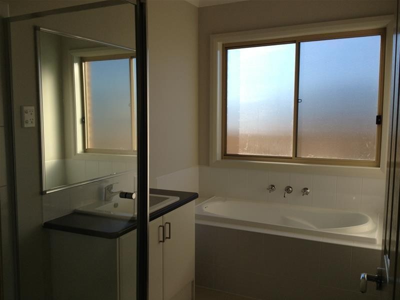 41 Salvia Avenue, Pakenham VIC 3810