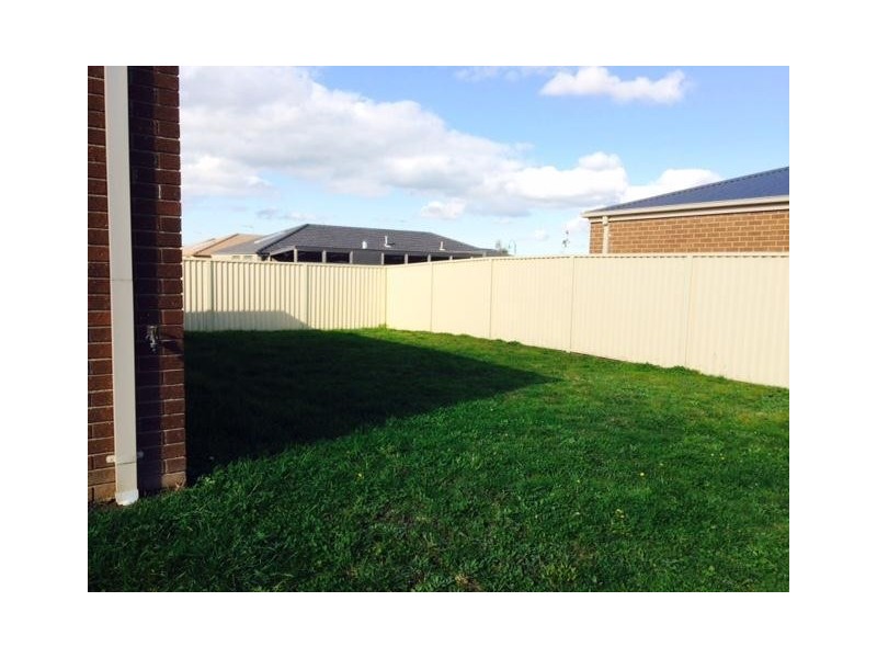 41 Salvia Avenue, Pakenham VIC 3810