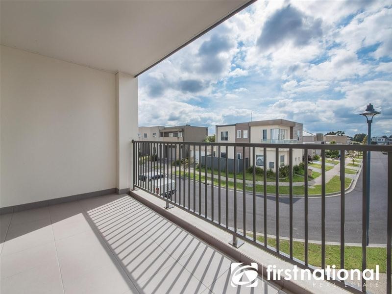 20/17 Edgeware Close, Pakenham VIC 3810