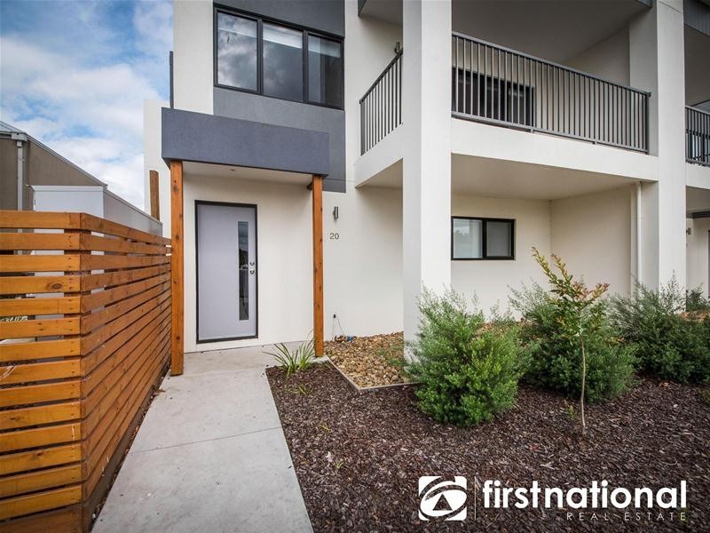 20/17 Edgeware Close, Pakenham VIC 3810